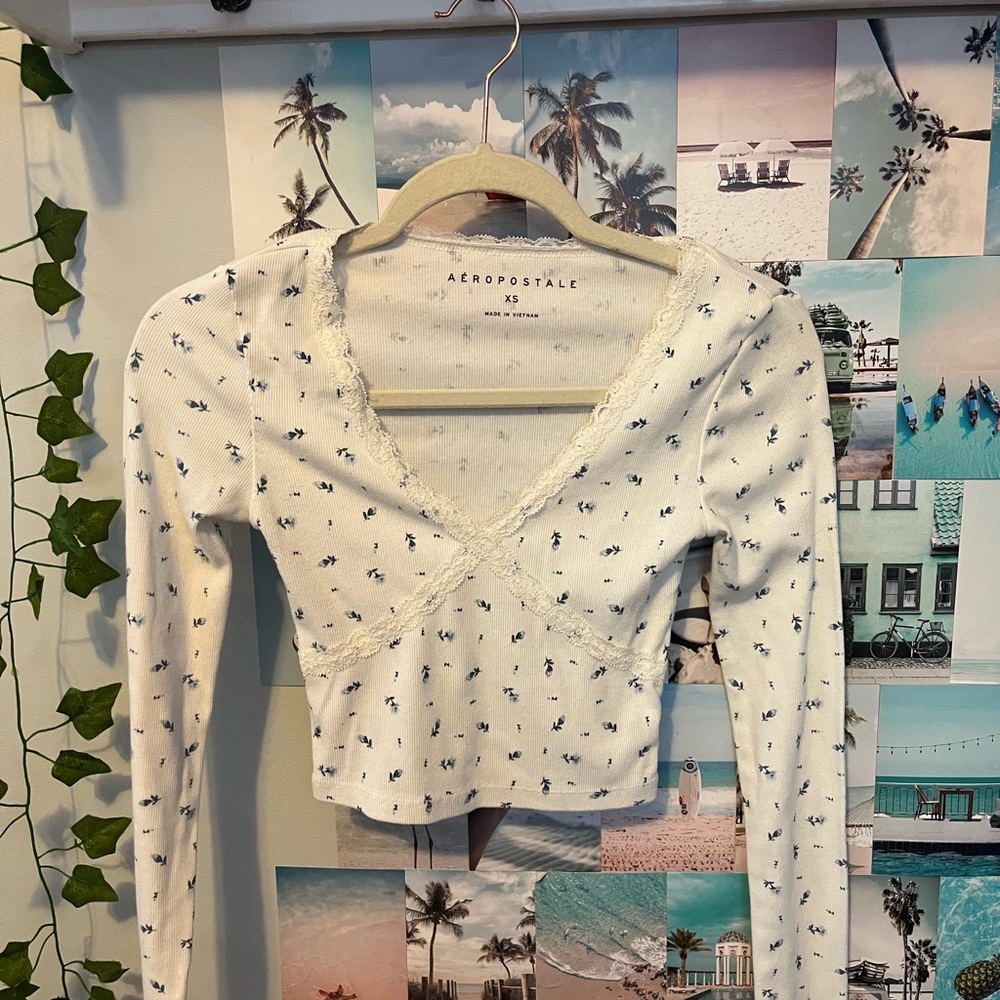 Aeropostale nice long sleeve shirt